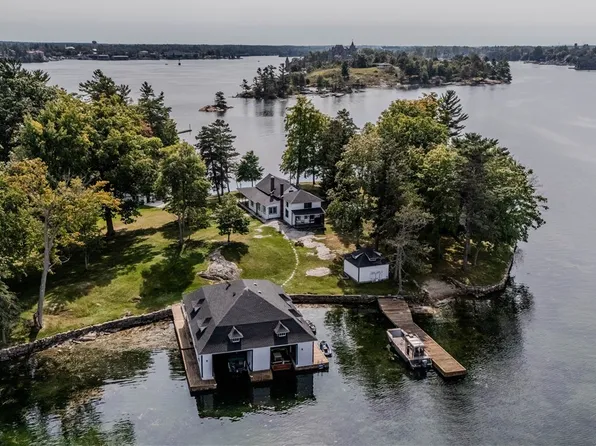 5 Manhattan, Wellesley Island, NY 13640