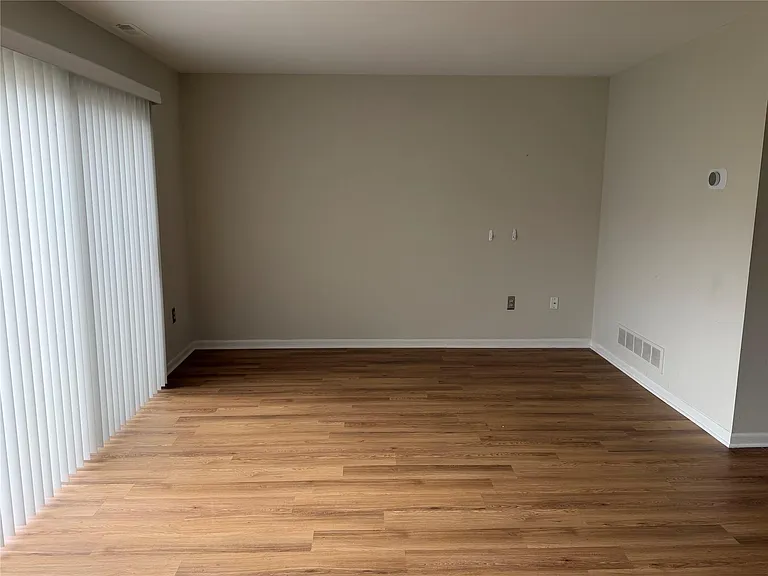 50431 Bay Run S — Photo 8