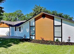 1202 Mockingbird Ln, Siloam Springs, AR 72761