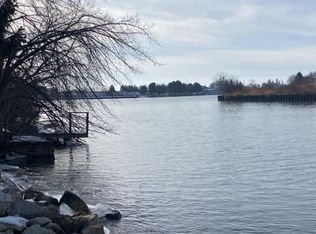 1620 East St, Two Rivers, WI 54241