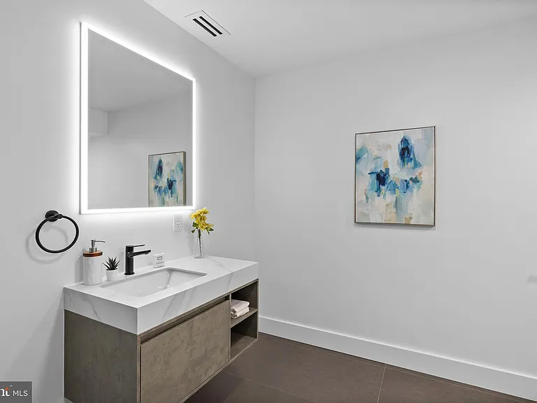 354 Winding Way — Photo 91