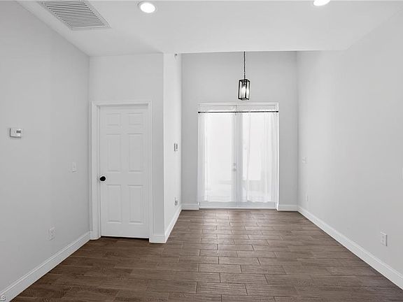 4th image of 4630 Gene AVE N