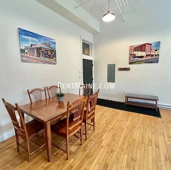 113 N Lancey St #202 — Photo 2