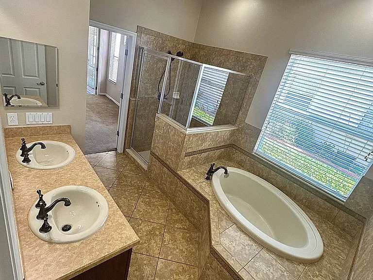 1762 Altavista Cir — Photo 21