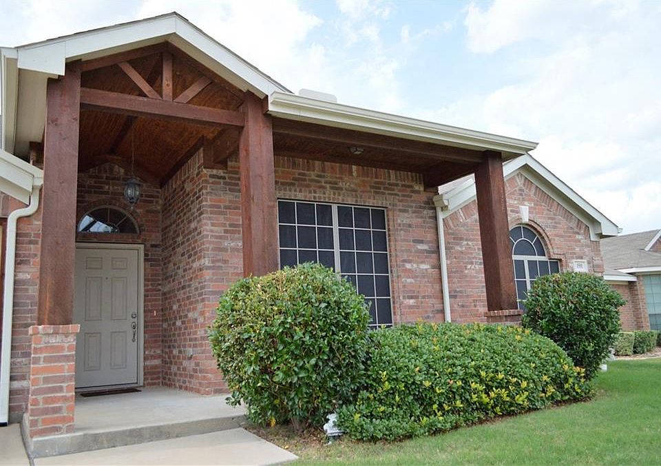 1st image of 1501 Weeping Willow Ln
