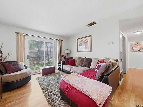 3rd image of 603 W BYRD BLVD