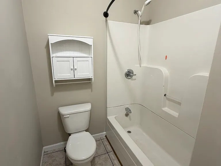 125 Patterson Ln #A — Photo 3