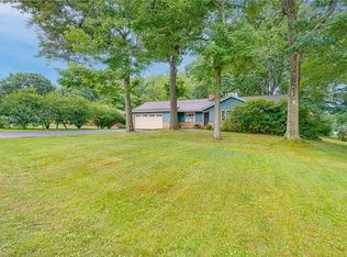 115 Mohawk Dr, Butler, PA 16001