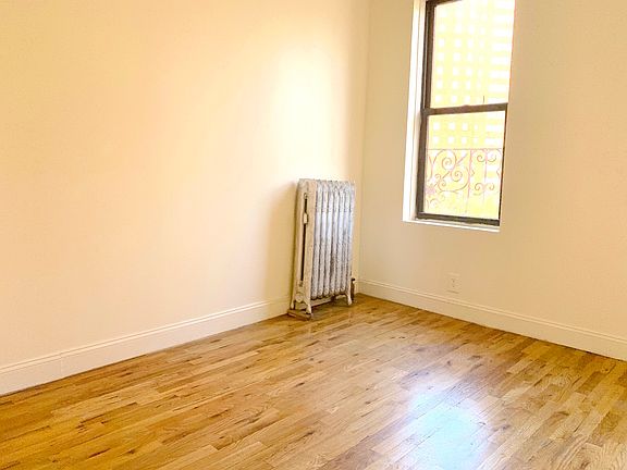 5th image of 3151 Broadway APT 6B