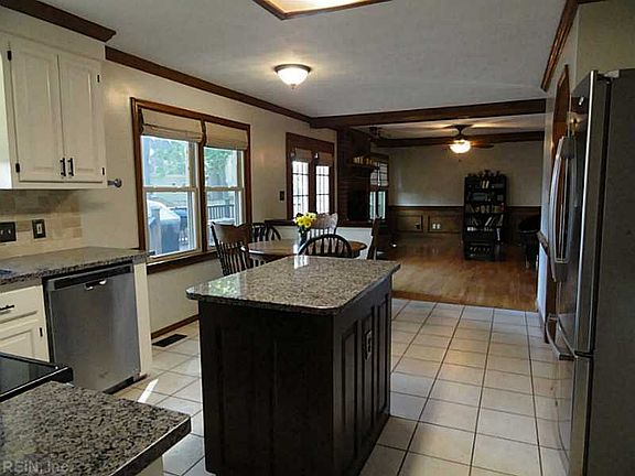5th image of 3804 Fleet Ct