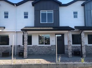 852 E 250 N, Hyrum, UT 84319