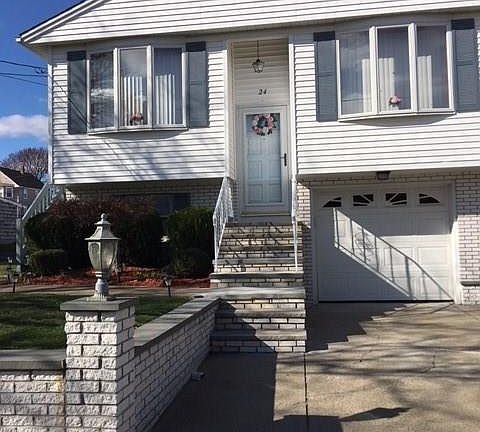 2nd image of 24 Church St