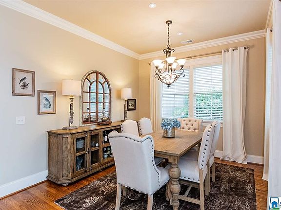 4th image of 664 Heritage Park Ln