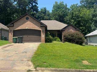 12 Ponds Edge Ln, Alexander, AR 72002