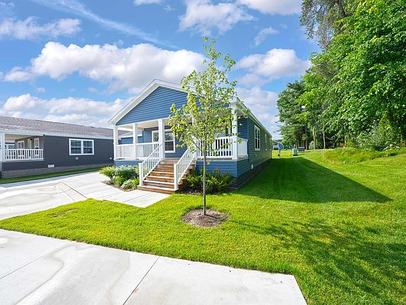 3rd image of 2756 Naples Ct