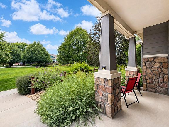 5th image of 639 Summer Hawk Dr