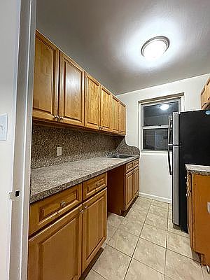 3rd image of 166-11 Highland Ave #5E