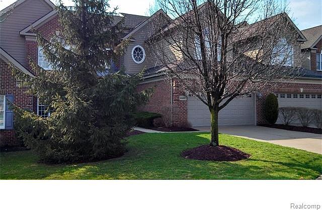 1st image of 44445 Broadmoor Blvd
