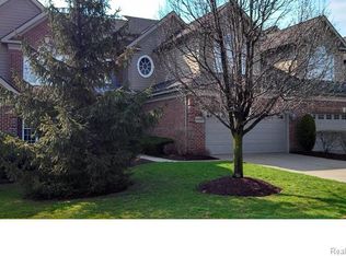 44445 Broadmoor Blvd, Northville, MI 48168