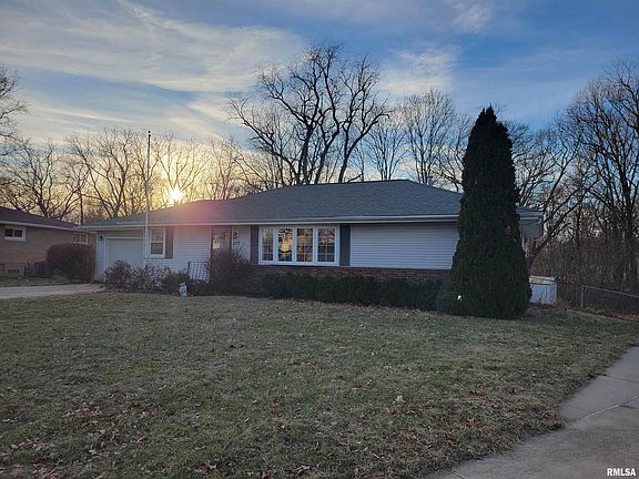 2nd image of 129 Brentwood Dr