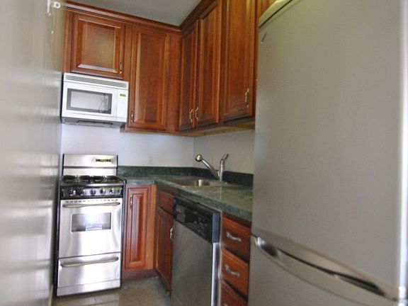 4th image of 2294 Frederick Douglass Blvd APT 4A