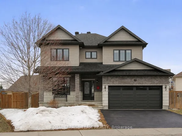 107 Francis St, Carleton Place, ON K7C 0E9