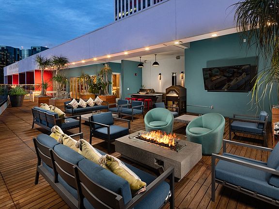2nd image of 442 W Ocean Blvd #4813946