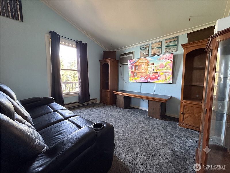 2nd image of 2745 NE Westshore Dr