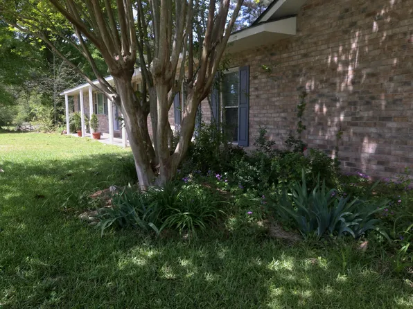 37 Good Hope Rd, Columbia, MS 39429