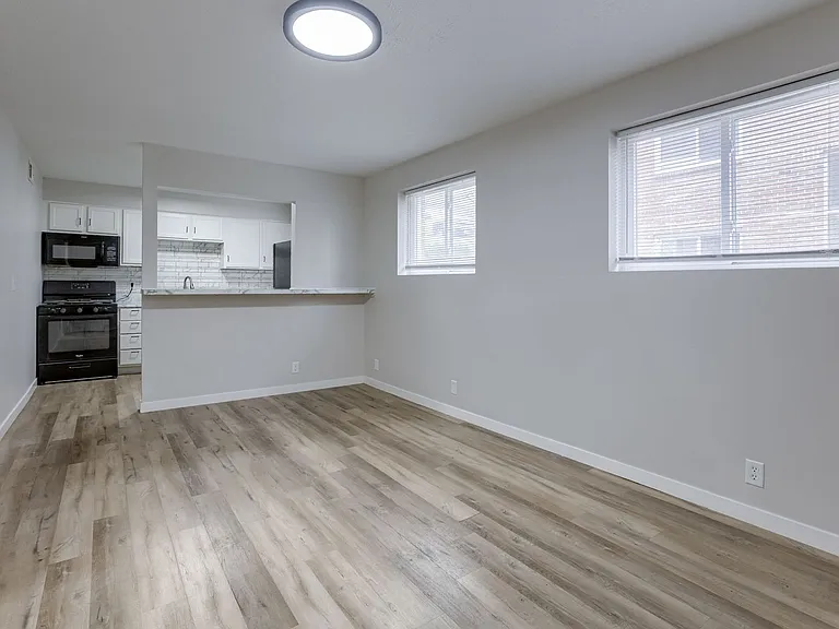 1332-1334 S 30th Ct — Photo 14