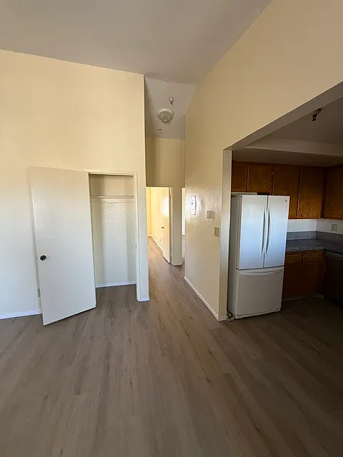 3 bed, 1500 sqft, $3,000 — Photo 2