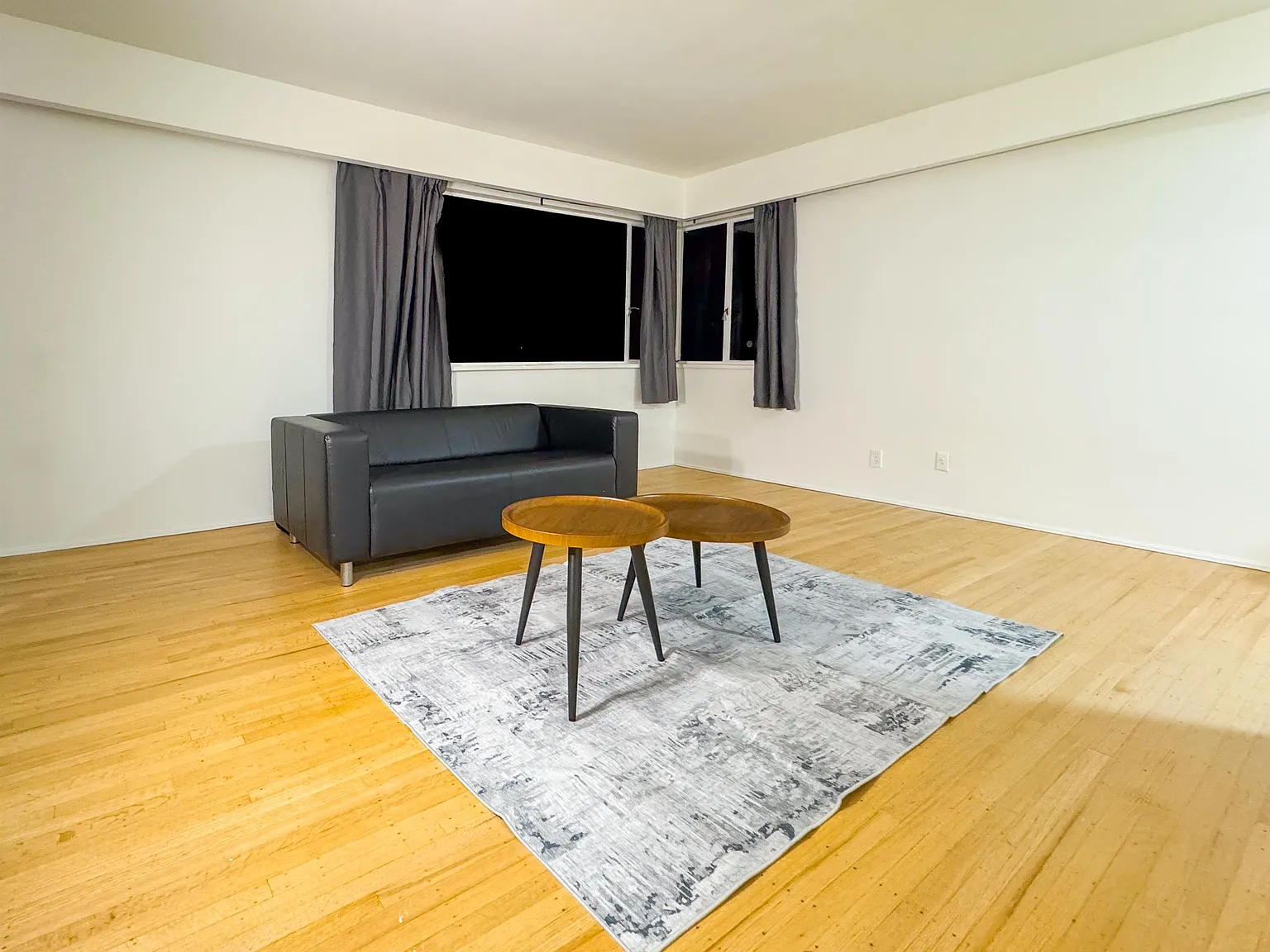 2 bed, 840 sqft, $3,490 — Photo 1