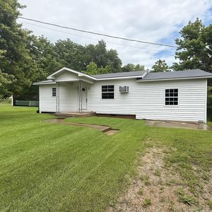 131 N Pine St, Salem, AR, 72576