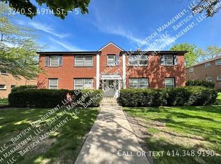 3240 S 49th St #5, Milwaukee, WI 53219