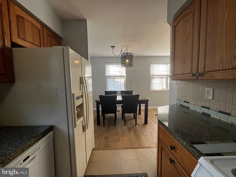 9911 Lackland Dr — Photo 19