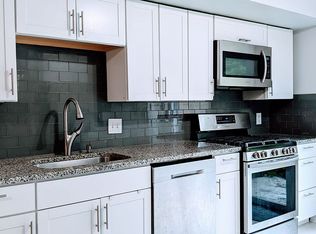 9 Ridgeway Sq, Wilmington, DE 19810