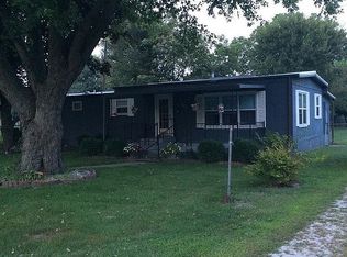205 S 3rd St, Wyoming, IL 61491