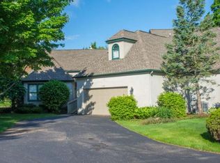 1523 N Lake George Dr, Mishawaka, IN