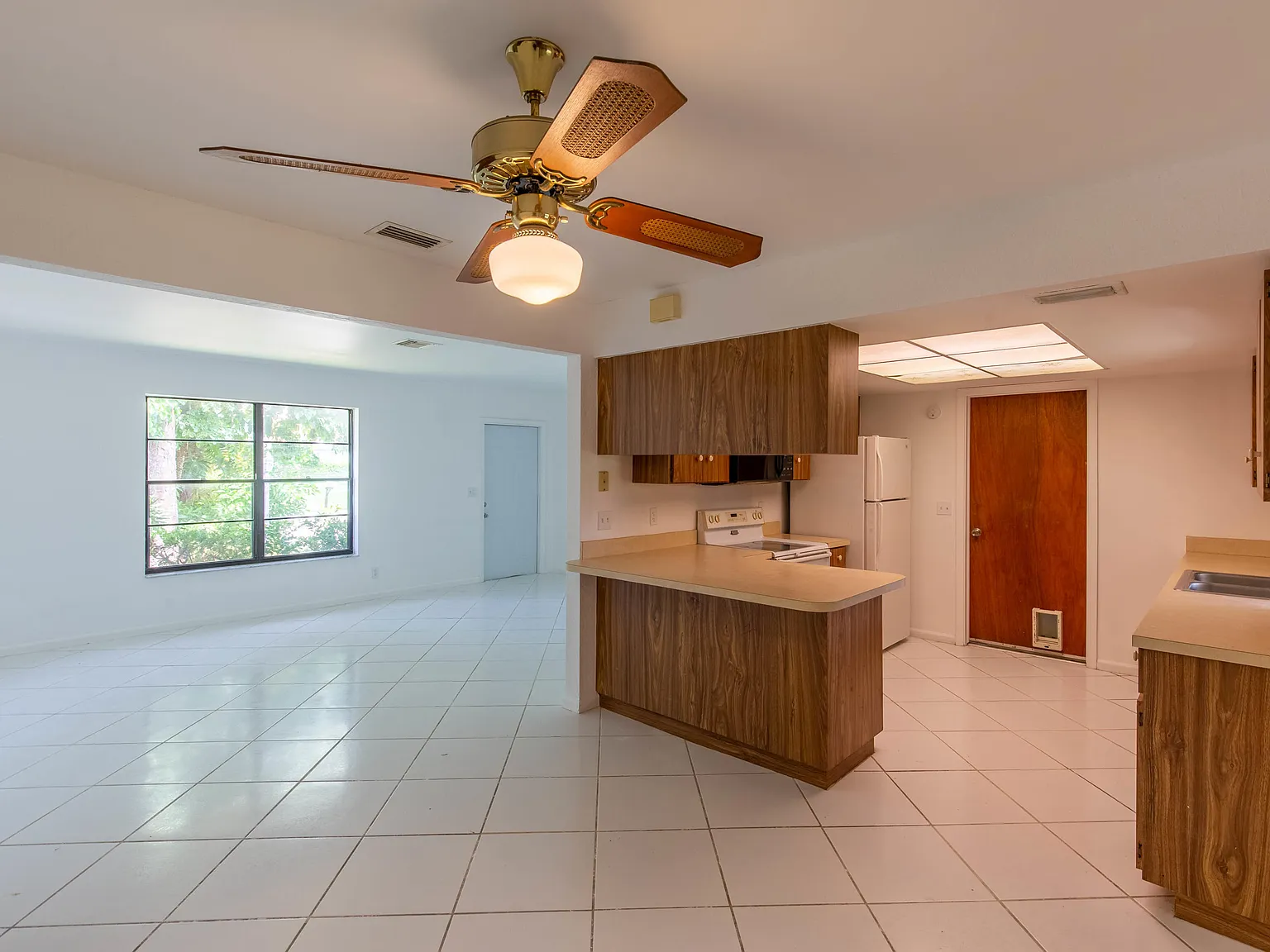 2 bed, 2.0 bath, 1150 sqft, $2,250 — Photo 4