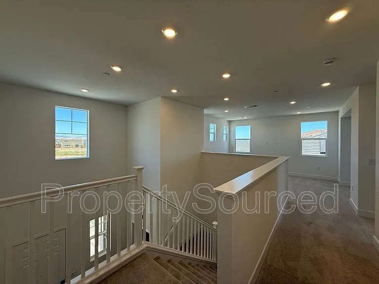 1336 N Martorella Ave — Photo 26