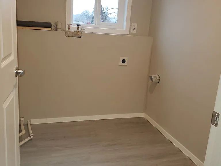 990 Mountain View Rd — Photo 7