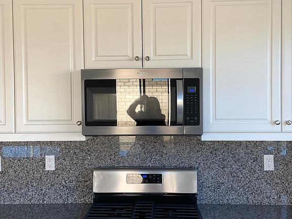 4th image of 3431 Orange Blossom Ln