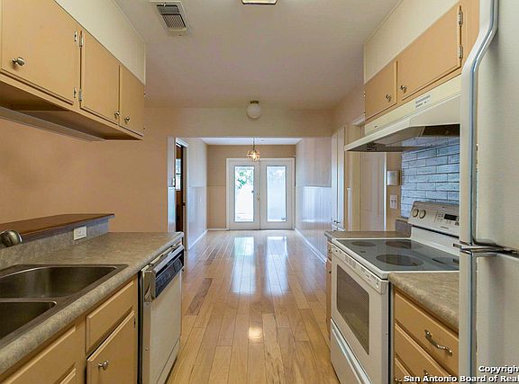 2nd image of 5026 Northfield Dr