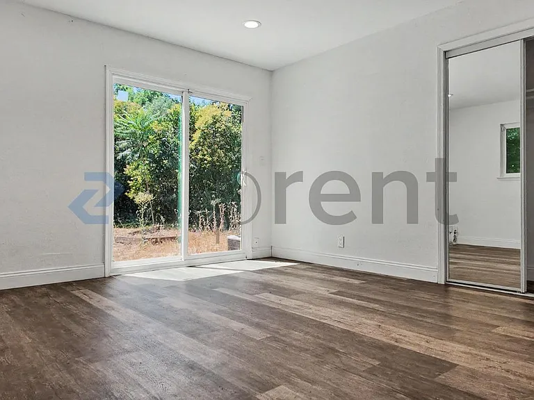 3422 9th Ave — Photo 36