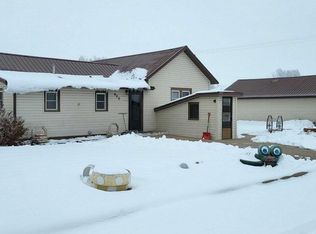 400 E Cherry St, Dighton, KS 67839