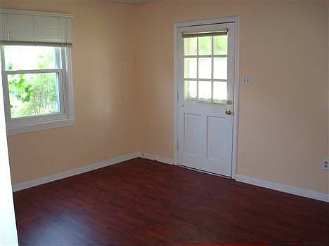 2nd image of 507 Crabb Ave