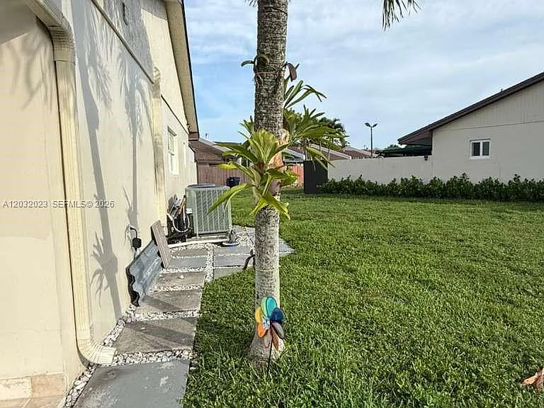 13943 SW 52nd Ln — Photo 15