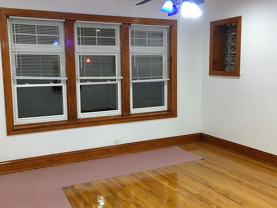 1st image of 2230 N Western Ave APT 2