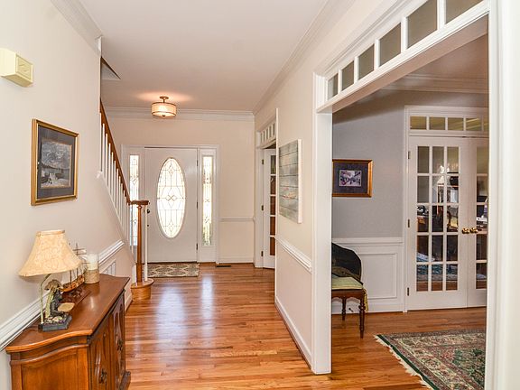 5th image of 9392 Indianfield Dr