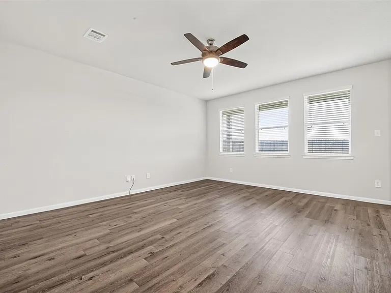 4818 Blue Jacaranda Way — Photo 7
